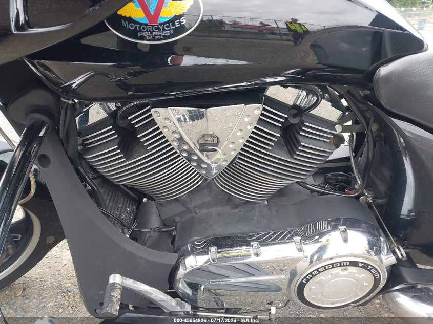 2011 Victory Motorcycles Cross Country Standard VIN: 5VPDB36N0B3006237 Lot: 45654826