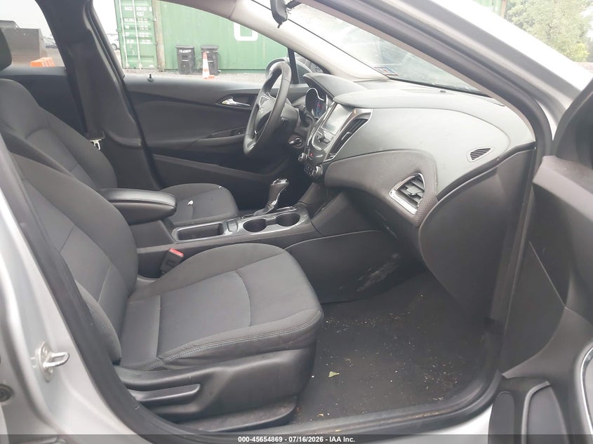 2018 CHEVROLET CRUZE auction photo 5