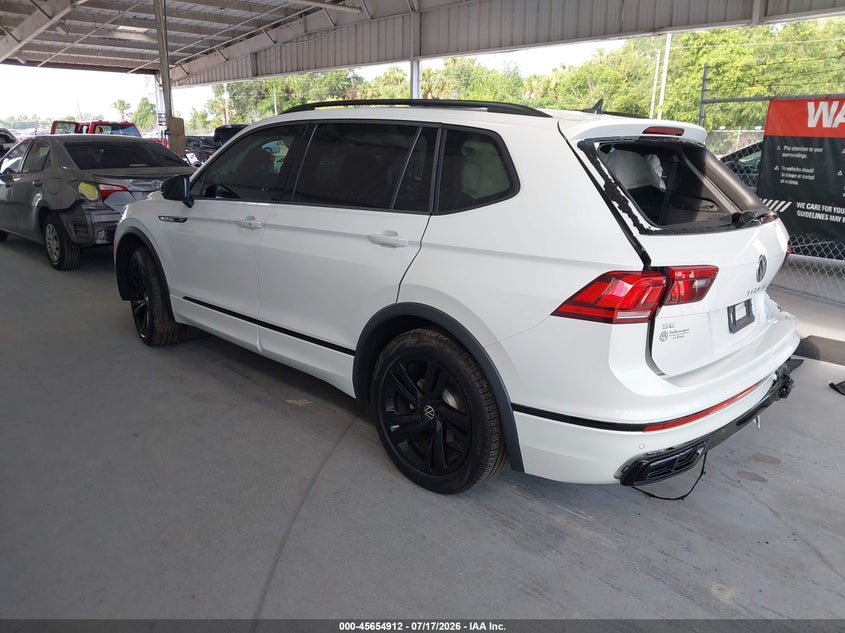 2024 VOLKSWAGEN TIGUAN auction photo 3