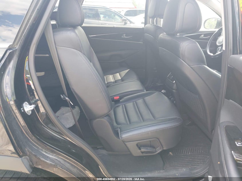 2016 KIA SORENTO auction photo 8