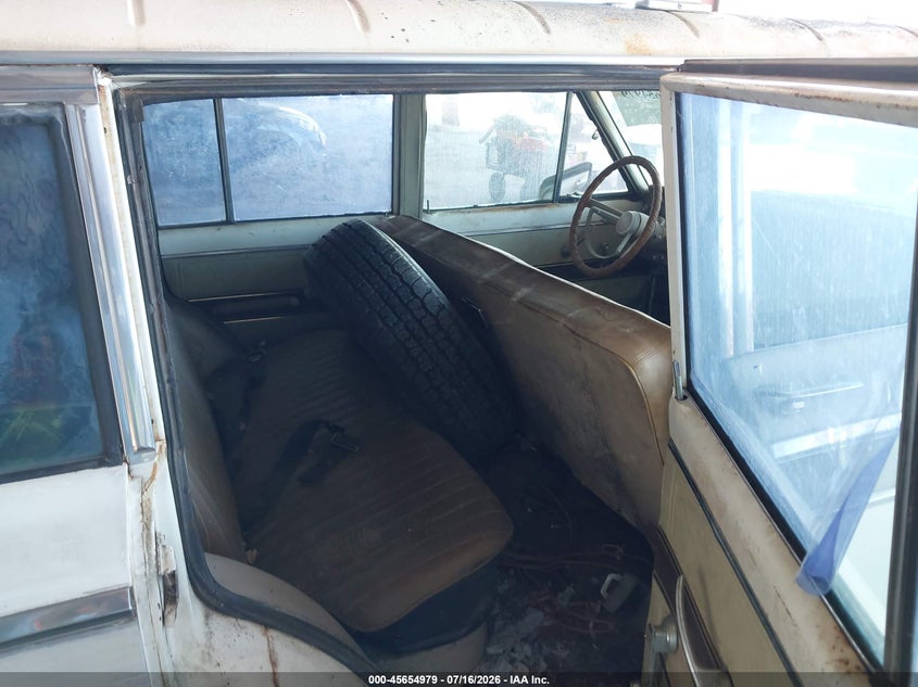 1970 JEEP WAGONEER auction photo 8