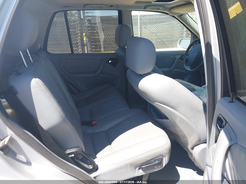 2005 MERCEDES-BENZ ML 350 auction photo 8