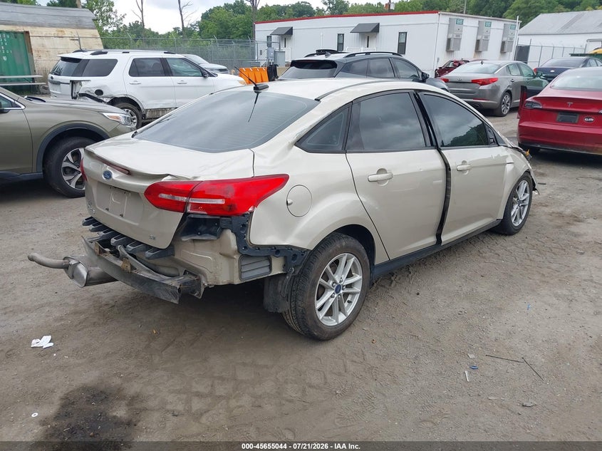 Vin: 1fadp3f28hl270326, lot: 46153599, ford focus se 20174