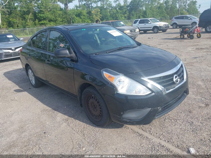 2015 NISSAN VERSA auction photo 1