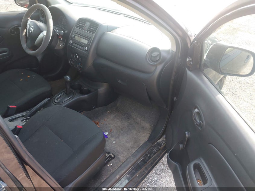 2015 NISSAN VERSA auction photo 5