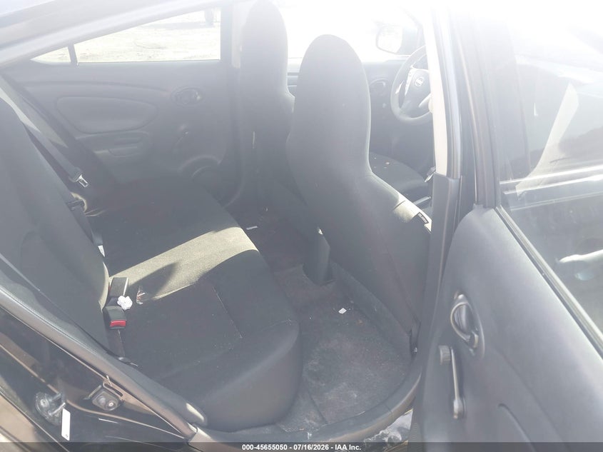 2015 NISSAN VERSA auction photo 8
