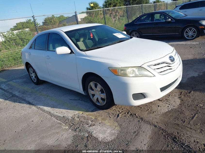 2010 Toyota Camry Le