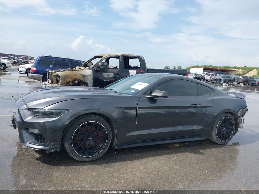 FORD MUSTANG - zdjęcie 15