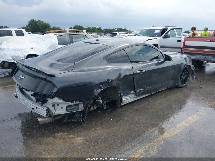 2017 FORD MUSTANG auction photo 4