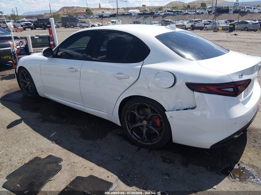 2018 ALFA ROMEO GIULIA auction photo 3