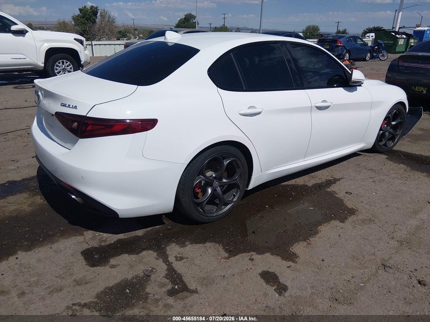 2018 ALFA ROMEO GIULIA auction photo 4