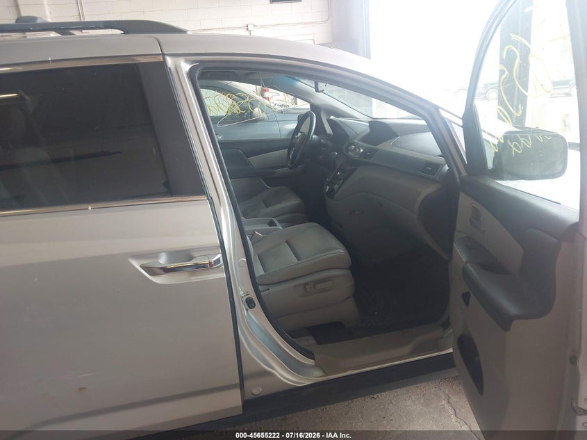 2011 HONDA ODYSSEY auction photo 5