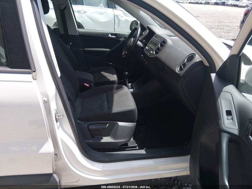 2013 Volkswagen Tiguan S VIN: WVGCV7AX3DW521635 Lot: 45655225