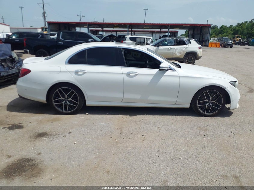2017 Mercedes-Benz E 300 VIN: WDDZF4JB6HA095415 Lot: 45655228