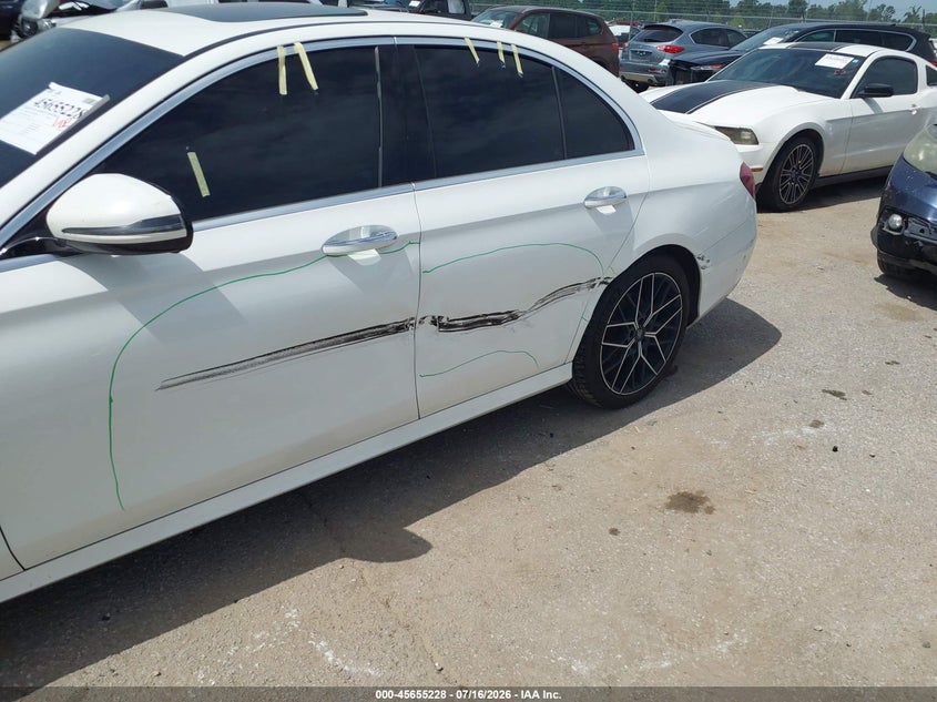 2017 Mercedes-Benz E 300 VIN: WDDZF4JB6HA095415 Lot: 45655228