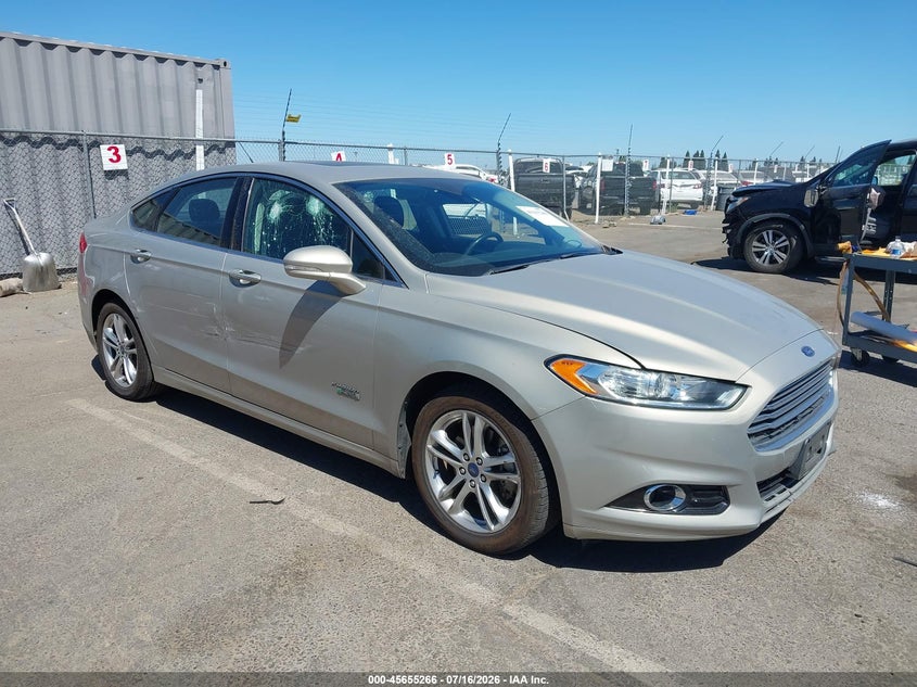 Vin: 3fa6p0su8gr202574, lot: 46153821, ford fusion energi titanium 2016 img_1