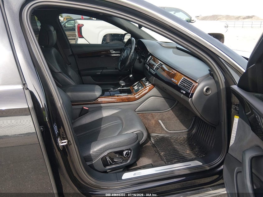 2015 Audi A8 L 3.0T VIN: WAU3GAFD6FN031318 Lot: 45655303