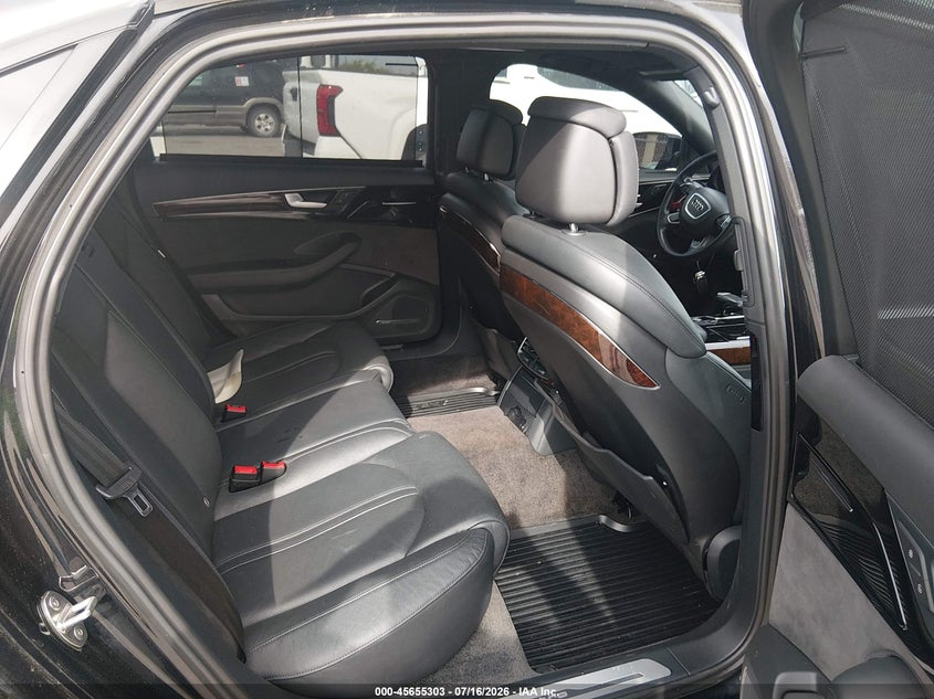2015 Audi A8 L 3.0T VIN: WAU3GAFD6FN031318 Lot: 45655303
