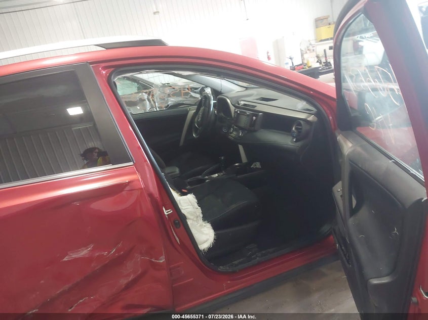 2015 TOYOTA RAV4 auction photo 5