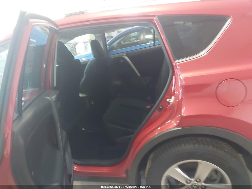 2015 TOYOTA RAV4 auction photo 8