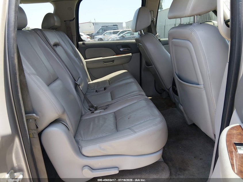 2007 Chevrolet Suburban Lt VIN: 1GNFC16037J215687 Lot: 45655417