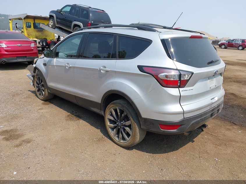 Vin: 1fmcu9gd2hue09969, lot: 46153986, ford escape se 20173