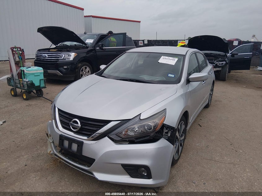2017 NISSAN ALTIMA auction photo 2