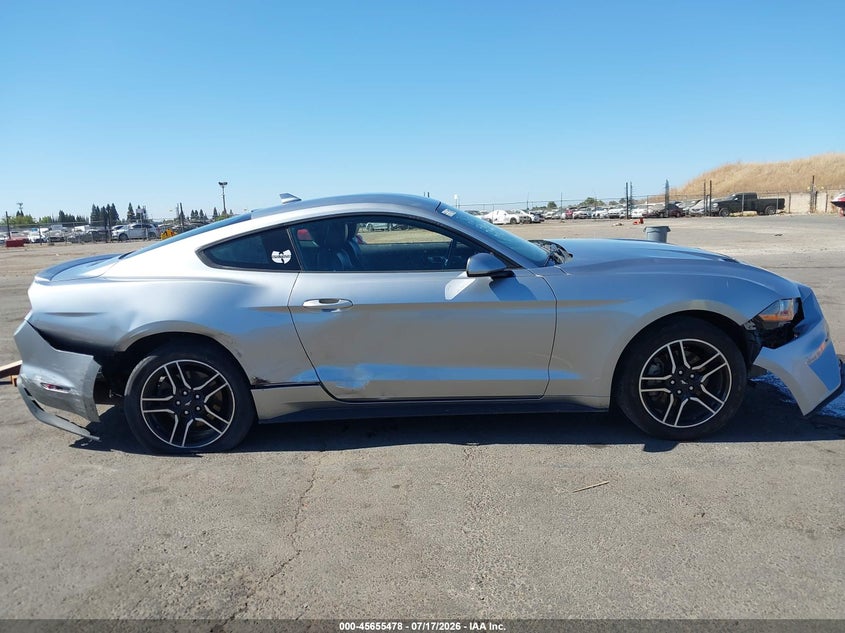 FORD MUSTANG - zdjęcie 13