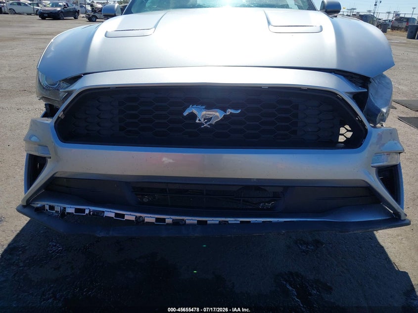FORD MUSTANG - zdjęcie 6