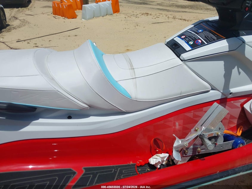 2025 YAMAHA WAVERUNNER auction photo 5