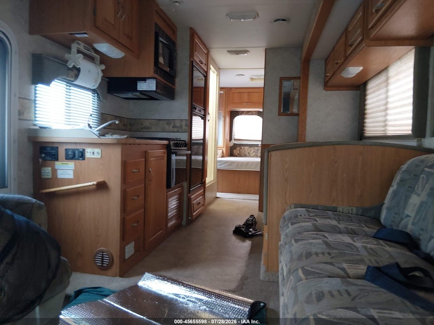 2003 FORD E-450 CUTAWAY auction photo 7