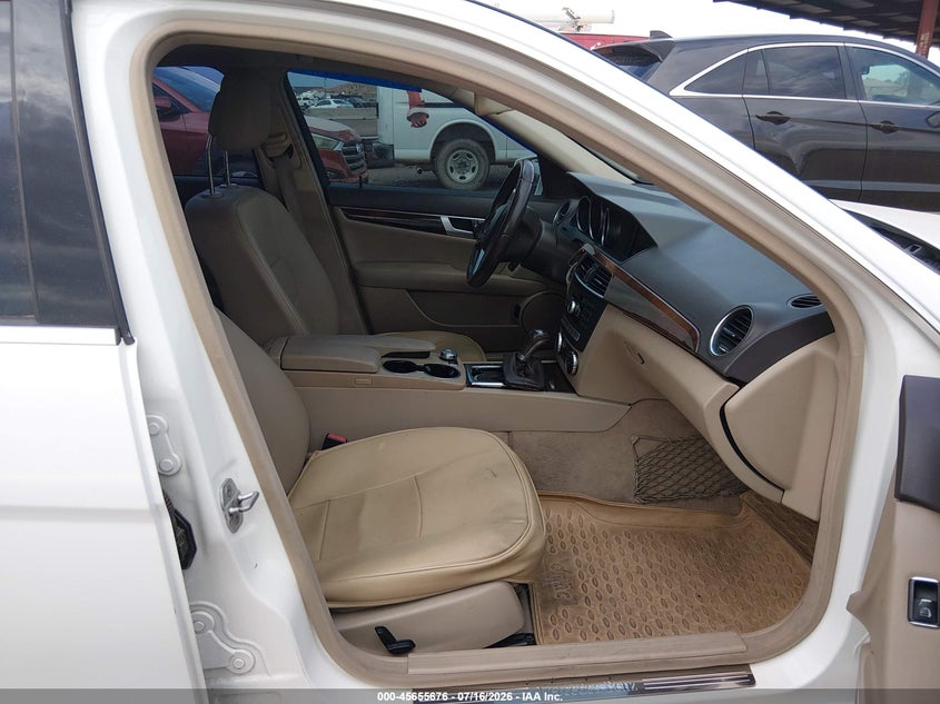 2014 MERCEDES-BENZ C 250 auction photo 5
