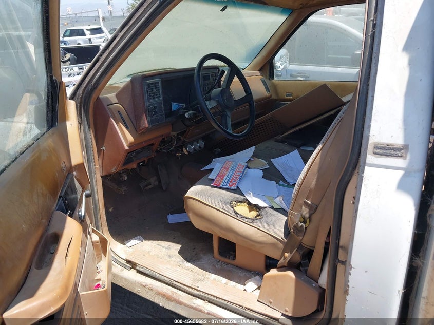 1989 CHEVROLET GMT-400 auction photo 5