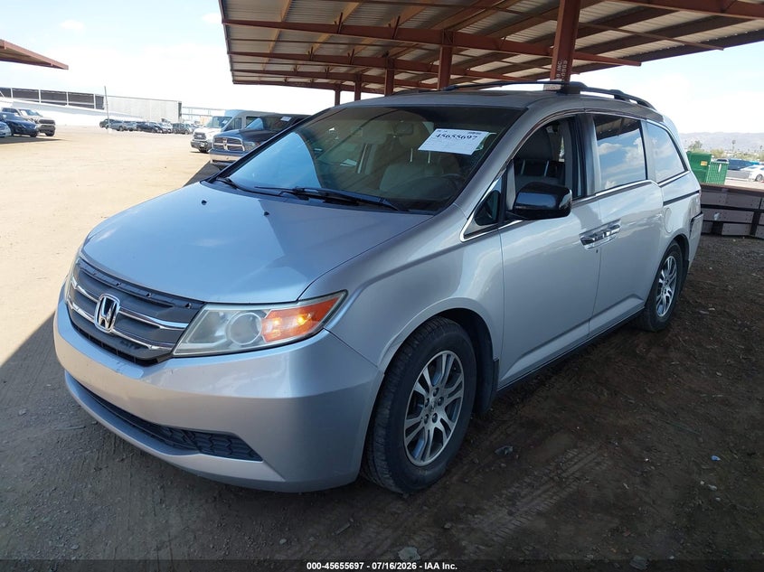 2013 Honda Odyssey, Удар ззаду, IAAI, VIN 5FNRL5H61DB086320 — фото 2