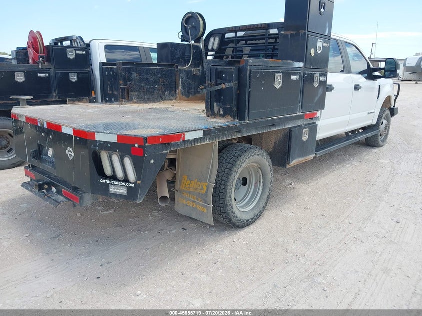 2020 Ford F-350 Chassis Xl VIN: 1FD8W3HT5LEC47583 Lot: 45655719