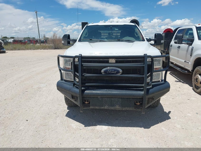 2020 Ford F-350 Chassis Xl VIN: 1FD8W3HT5LEC47583 Lot: 45655719