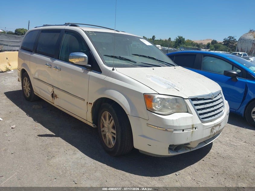 2008 Chrysler Town & Country