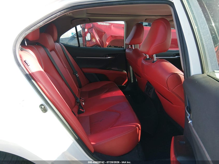 2021 TOYOTA CAMRY auction photo 8