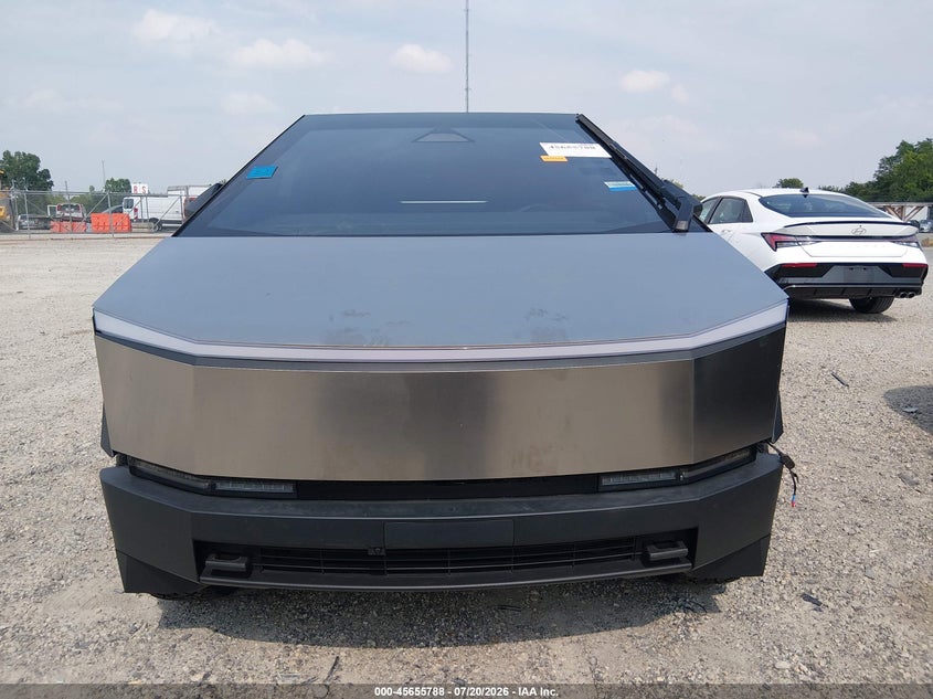 2024 Tesla Cybertruck All-Wheel Drive VIN: 7G2CEHED2RA016671 Lot: 45655788