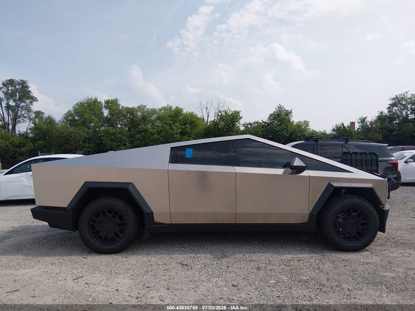 2024 Tesla Cybertruck All-Wheel Drive VIN: 7G2CEHED2RA016671 Lot: 45655788