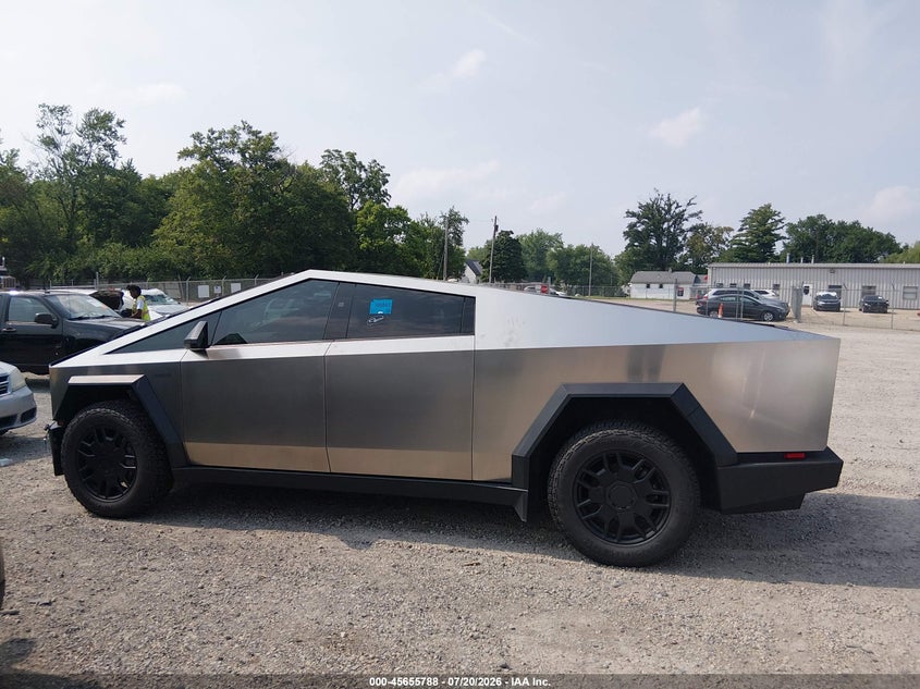 2024 Tesla Cybertruck All-Wheel Drive VIN: 7G2CEHED2RA016671 Lot: 45655788