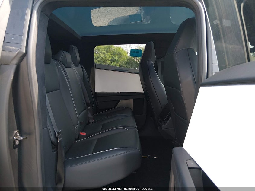 2024 Tesla Cybertruck All-Wheel Drive VIN: 7G2CEHED2RA016671 Lot: 45655788