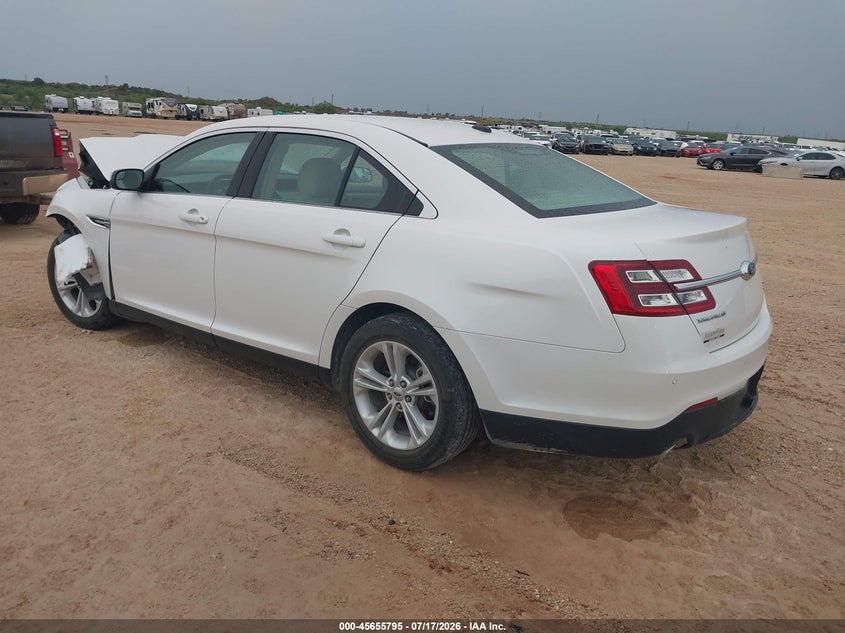 2015 FORD TAURUS auction photo 3