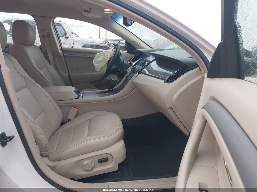 2015 FORD TAURUS auction photo 5
