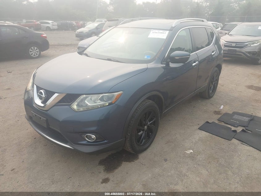 2015 NISSAN ROGUE auction photo 2