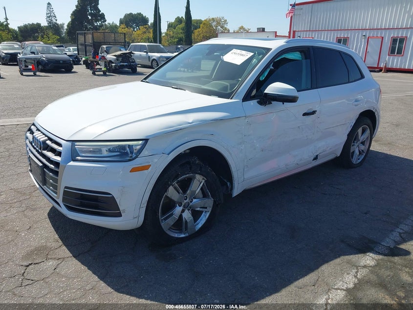Vin: wa1anafy6j2010086, lot: 46154362, audi q5 2.0t premium/2.0t tech premium 20182