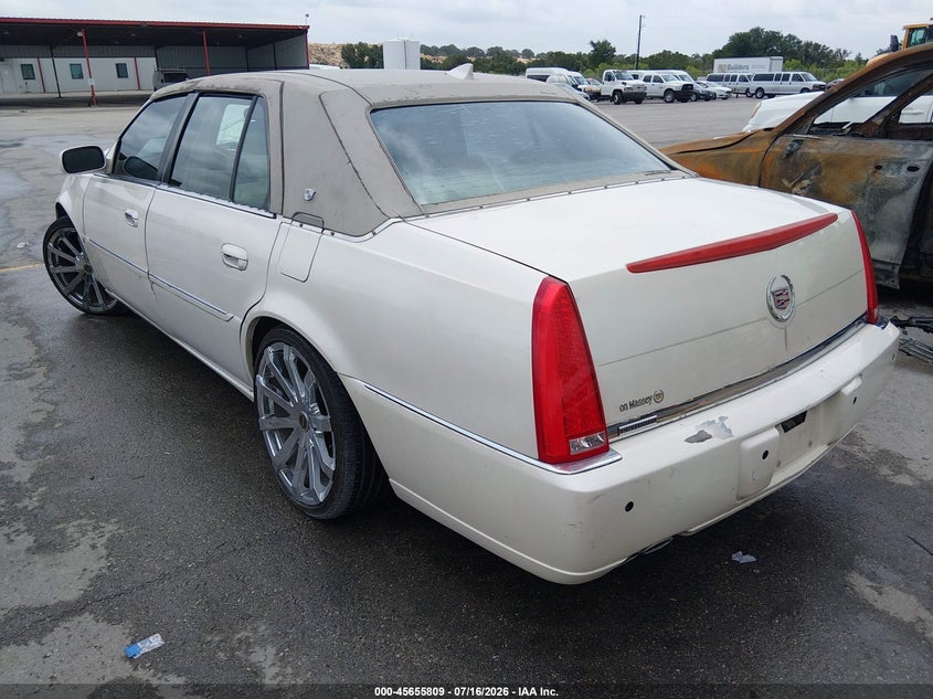 2009 CADILLAC DTS auction photo 3