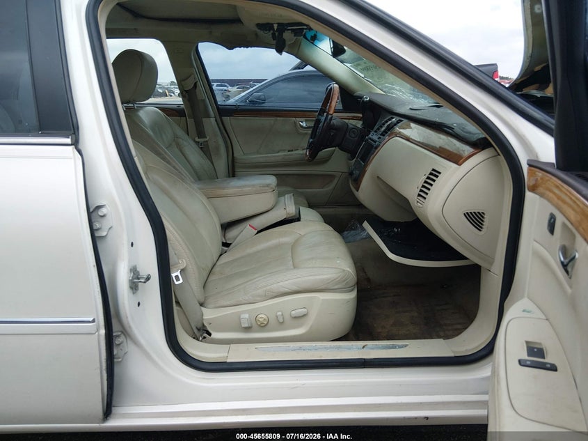2009 CADILLAC DTS auction photo 5