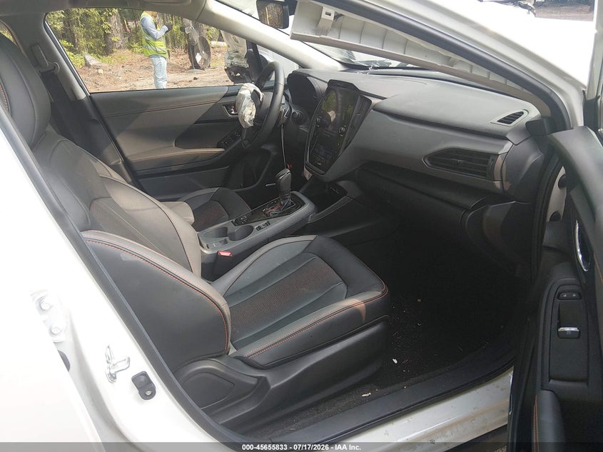 2025 SUBARU CROSSTREK auction photo 5