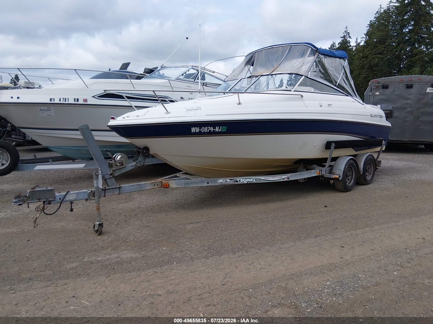 2000 GLASTRON 22' auction photo 2